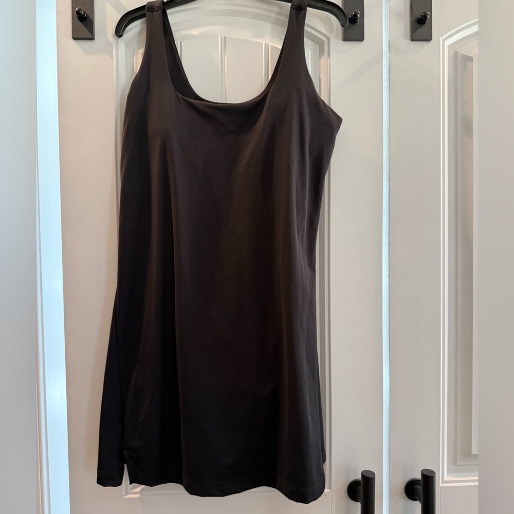 Old navy athletic dress size large